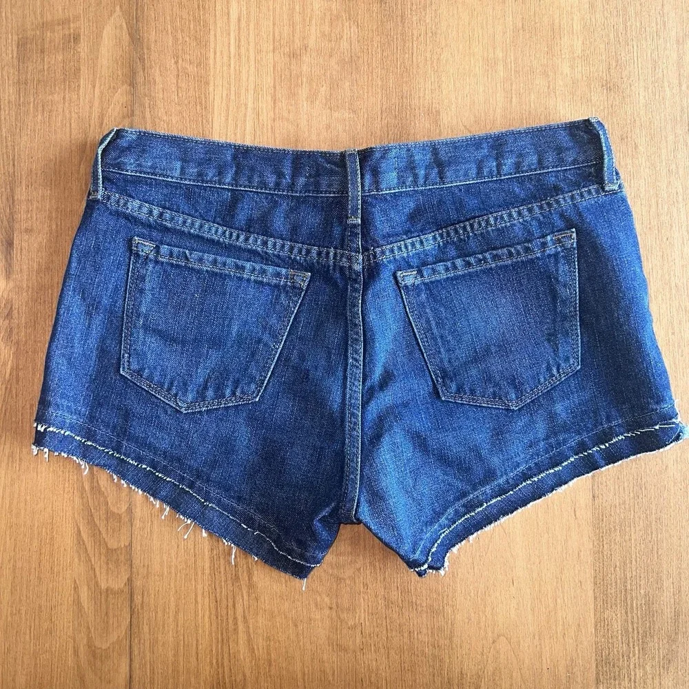 J Brand Jean Sachi Shorts Distressed Design Frayed Hem Soft Dark Denim 26